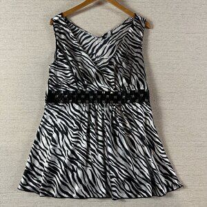 Metrostyle Womens Size 14 Zebra Print Mob Wife V-Neck Sleeveless Studded Edgy Y2